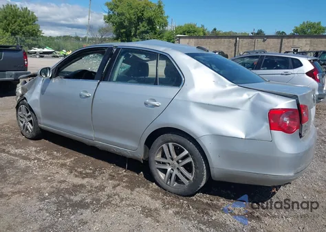 2006 Volkswagen Jetta Tdi from USA, damaged, VIN 3VWST71K86M759295